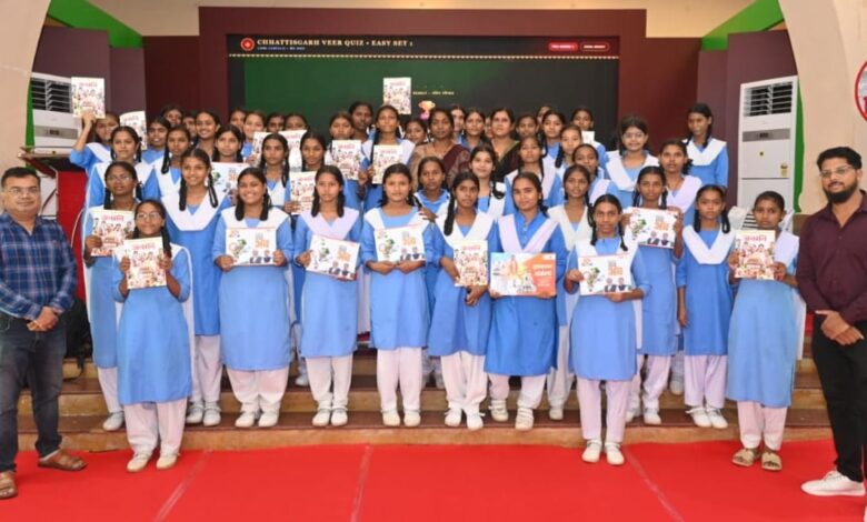 ‘वंदे मातरम’ की 150 वर्षों की गौरवशाली यात्रा पर छायाचित्र प्रदर्शनी ‘वंदे मातरम’ की 150 वर्षों की गौरवशाली यात्रा पर छायाचित्र प्रदर्शनी
