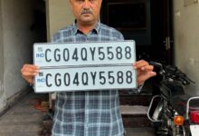 परिवहन सुविधा केंद्र मे उपभोक्ता के साथ लूट खेल पूरा पैसा लेकर भी नहीं दे रहे सुविधा