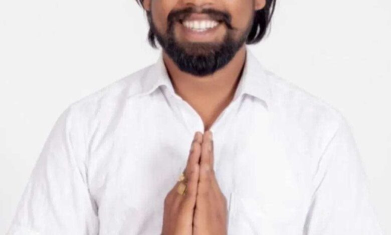 तिरंगे के अपमान पर कड़ी कार्रवाई हो -विकास दास मानिकपुरी तिरंगे के अपमान पर कड़ी कार्रवाई हो -विकास दास मानिकपुरी