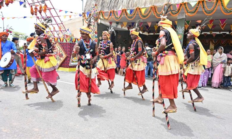 छत्तीसगढ़ के पहले पर्व हरेली पर मुख्यमंत्री निवास में सजी लोक संस्कृति की जीवंत झांकी