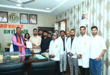 स्वास्थ्य मंत्री श्याम बिहारी जायसवाल से मिले इंटर्न डॉक्टर, आंदोलन स्थगित करने का लिया निर्णय