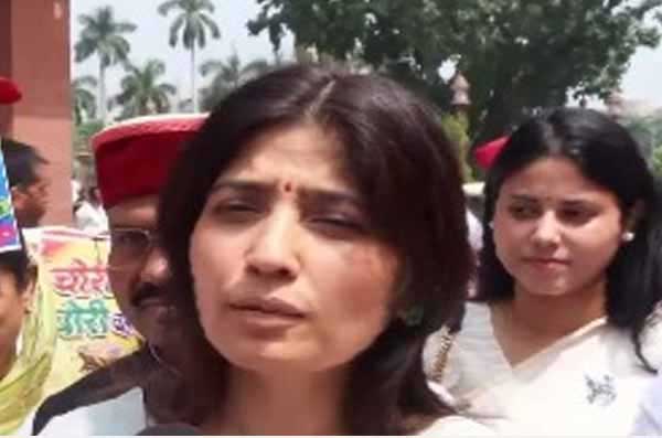 सपा सांसदों ने FCRA बिल को JPC के पास भेजने का किया समर्थन सपा सांसदों ने FCRA बिल को JPC के पास भेजने का किया समर्थन