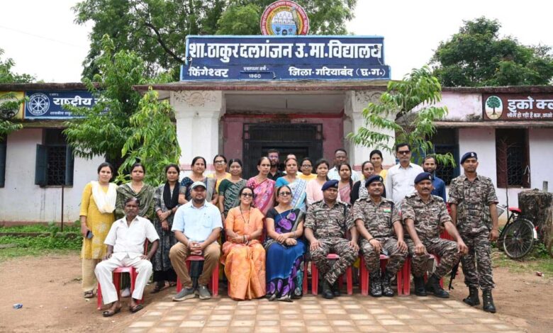 सीआरपीएफ 211 वाहिनी की भव्य तिरंगा यात्रा ने जगाई देशभक्ति की भावना