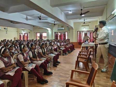 राष्ट्रीय एचपीवी टीकाकरण अभियान : एचपीवी संक्रमण व सर्वाइकल कैंसर से बचाव के लिए लाभों की दी गई जानकारी राष्ट्रीय एचपीवी टीकाकरण अभियान : एचपीवी संक्रमण व सर्वाइकल कैंसर से बचाव के लिए लाभों की दी गई जानकारी