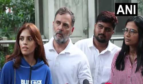 स्टूडेंट प्रोटेस्ट पर राहुल गांधी का बड़ा बयान: माफी मांगने का दबाव बकवास, छात्र लोकतंत्र की आवाज़ हैं स्टूडेंट प्रोटेस्ट पर राहुल गांधी का बड़ा बयान: माफी मांगने का दबाव बकवास, छात्र लोकतंत्र की आवाज़ हैं