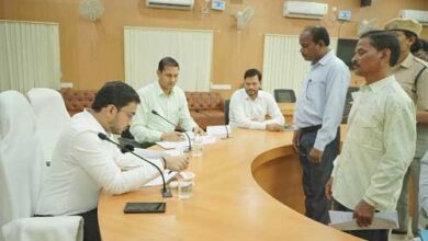 सीईओ ने जनदर्शन में सुनीं आमजनों की समस्याएं, समय-सीमा में निराकरण के दिए निर्देश