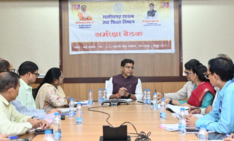 700 सहायक प्राध्यापकों की भर्ती और पदोन्नति प्रक्रिया में अनावश्यक विलंब न करें – उच्च शिक्षा मंत्री टंक राम वर्मा