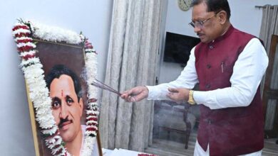मुख्यमंत्री विष्णुदेव साय ने पंडित दीनदयाल उपाध्याय की जयंती पर उन्हें किया नमन