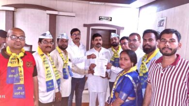 7 सूत्रीय मांगों को लेकर AAP ने सौंपा मुख्यमंत्री के नाम ज्ञापन