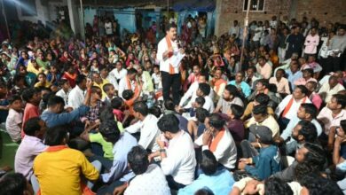 वनांचल गांवों में पहुंचे विजय शर्मा, चौपाल लगाकर सुनीं ग्रामीणों की समस्याएं