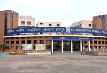 रायपुर AIIMS परिसर में पार्किंग कर्मचारियों का उत्पाद: मरीज युवक से मारपीट, माँ के सामने की अभद्रता…