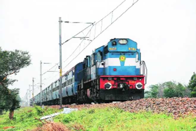 छत्तीसगढ़ को रेल मंत्रालय की बड़ी सौगात, रावघाट और कुरुद के लिए 3 नई मेमू ट्रेनों को मंजूरी