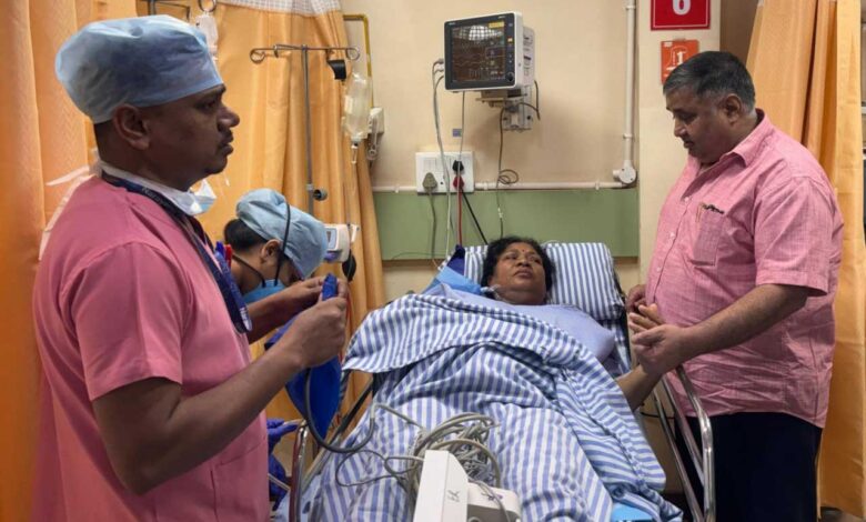 पर्यटन मंत्री राजेश अग्रवाल ने विधायक रायमुनि भगत से की मुलाकात, स्वास्थ्य का जाना हाल पर्यटन मंत्री राजेश अग्रवाल ने विधायक रायमुनि भगत से की मुलाकात, स्वास्थ्य का जाना हाल