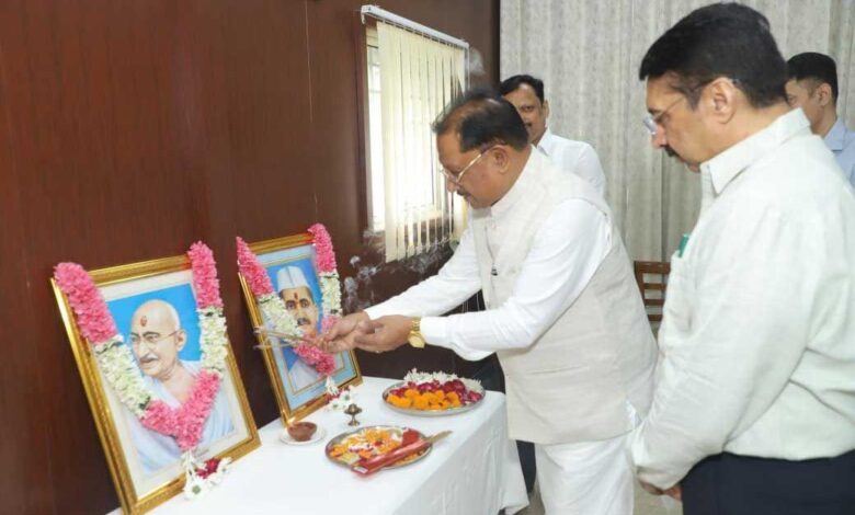 गांधी-शास्त्री जयंती पर CM विष्णुदेव साय ने किया नमन, बोले- आदर्श देते रहेंगे राष्ट्रसेवा की प्रेरणा