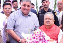 पर्यटन मंत्री राजेश अग्रवाल ने विधानसभा अध्यक्ष डॉ. रमन सिंह को दी जन्मदिन की बधाई