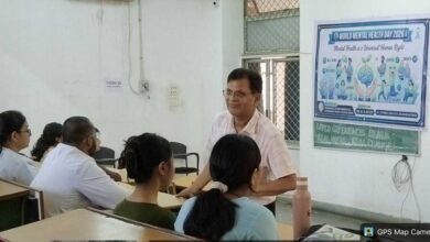 विश्व मानसिक स्वास्थ्य दिवस पर डेंटल कॉलेज में जागरूकता कार्यक्रम, विद्यार्थियों को तनाव प्रबंधन के दिए टिप्स
