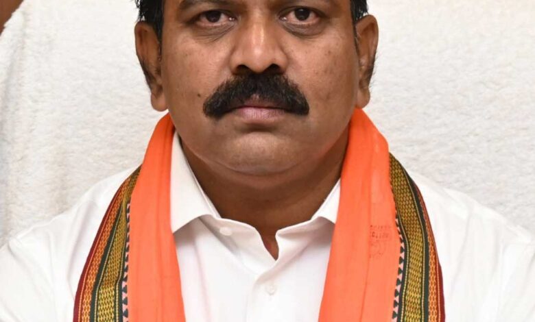 प्रधानमंत्री आवास के नाम पर बैगा परिवारों से 5.09 लाख की ठगी का आरोप, दो ठेकेदारों पर FIR प्रधानमंत्री आवास के नाम पर बैगा परिवारों से 5.09 लाख की ठगी का आरोप, दो ठेकेदारों पर FIR