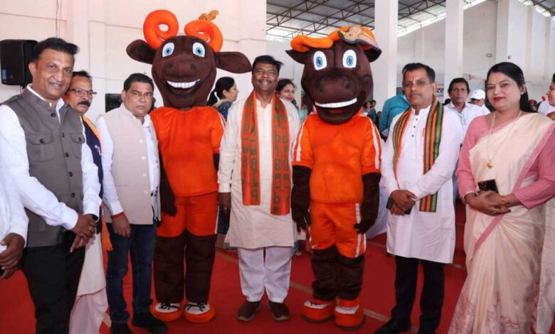वन मंत्री केदार कश्यप ने कराया बस्तर ओलंपिक 2026 के लिए पंजीयन, युवाओं से अधिक भागीदारी की अपील